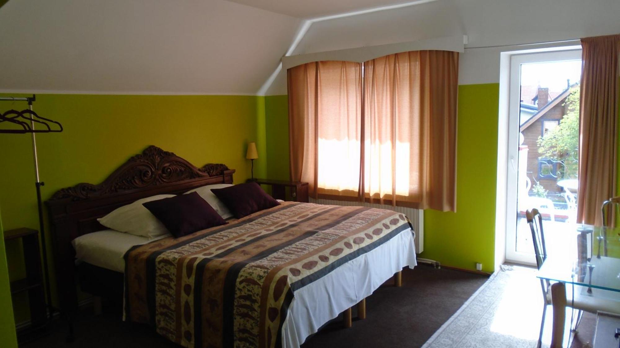 Hotel Getliin Saku Buitenkant foto