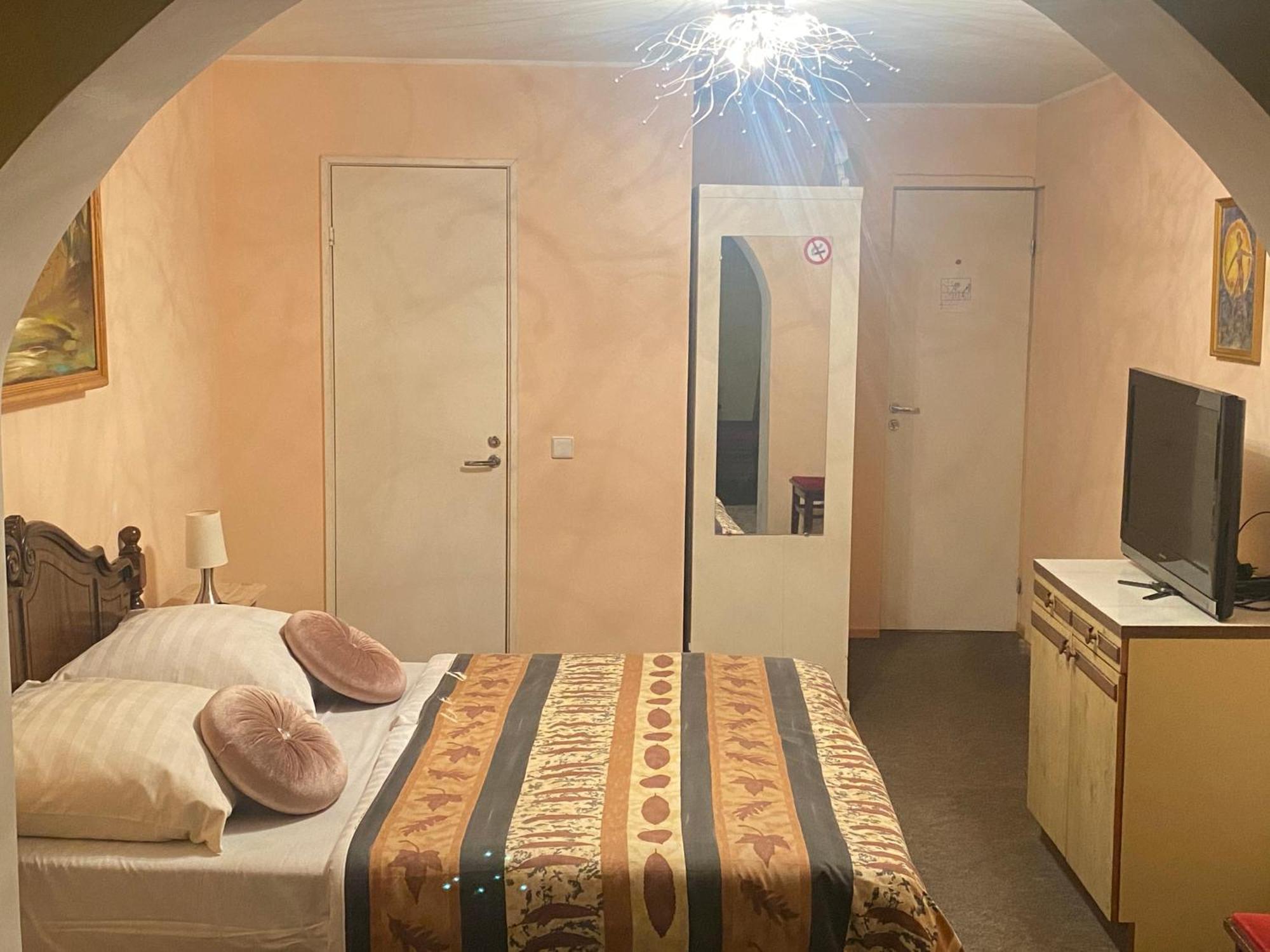Hotel Getliin Saku Buitenkant foto