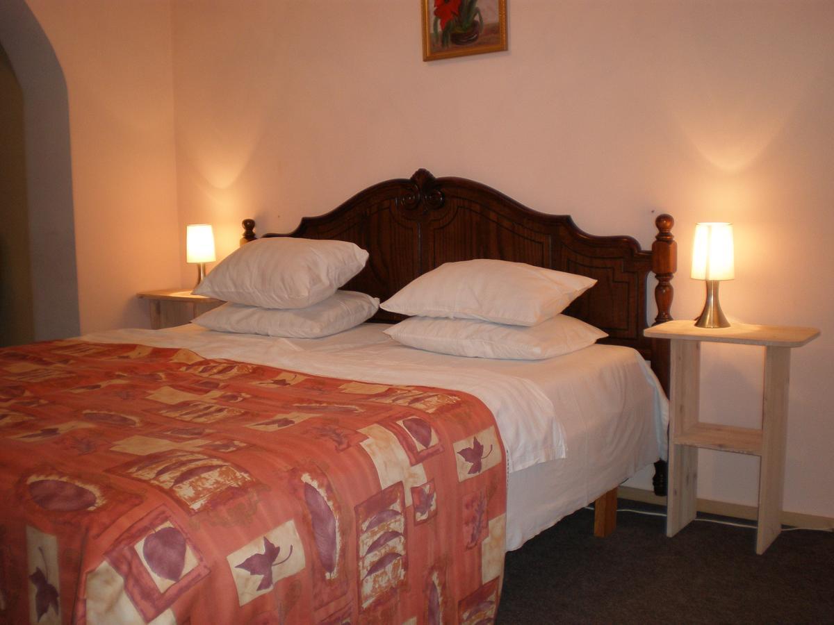 Hotel Getliin Saku Buitenkant foto